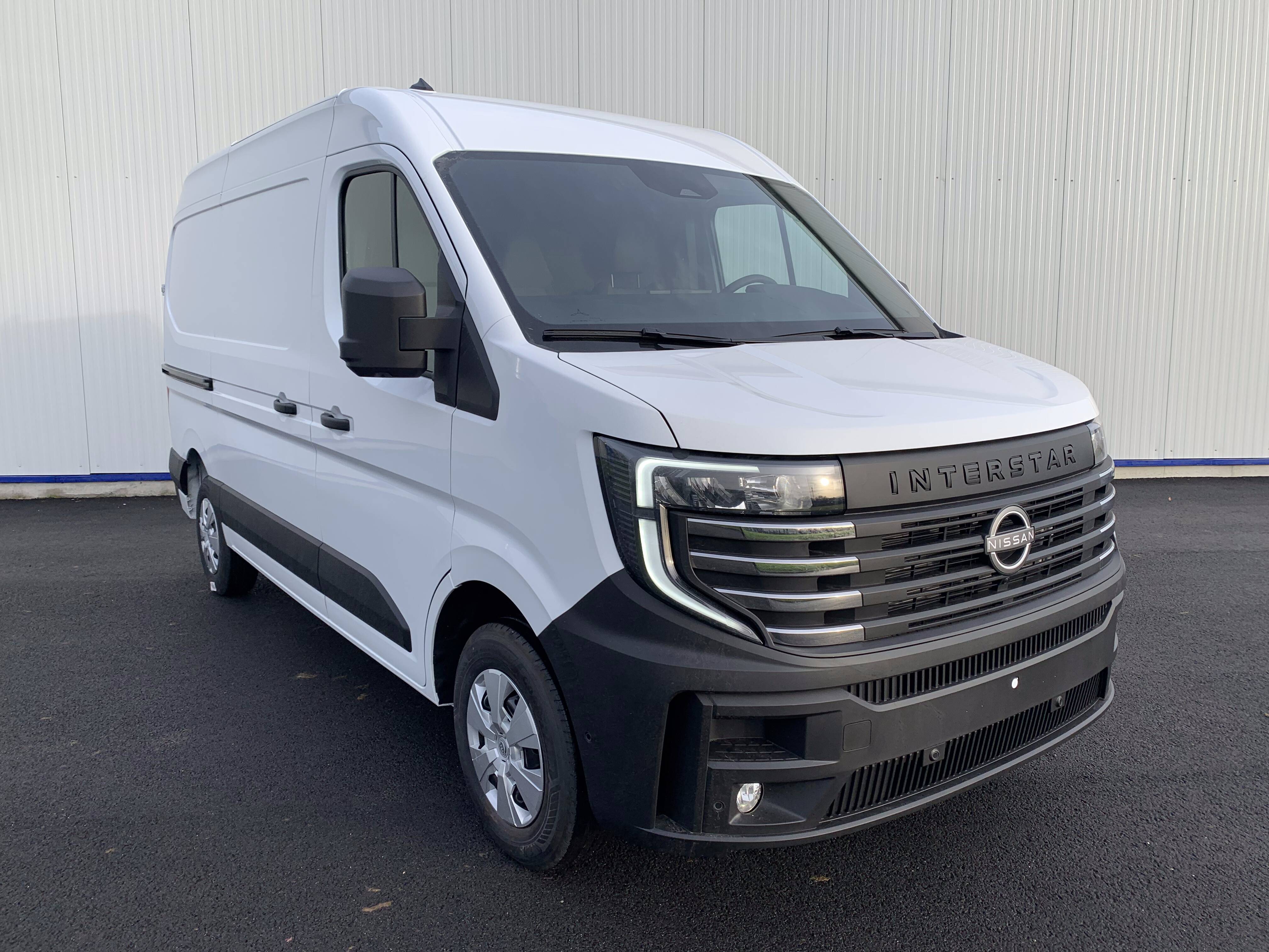 Nissan Interstar Fourgon 3T3 L2H2 2.0 DCI 150 TEKNA