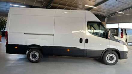 Iveco Daily Fourgon FGN 35 S 14 V12 H2 QUAD-LEAF BVM6